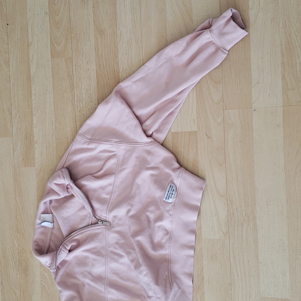 H&M Short Comfy Soft Pink Sweater - Picture 4 of 6